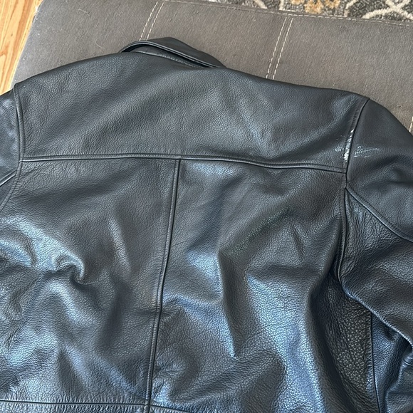 Leather jacket with mark which may be removable. Discounted price regardless. - Picture 6 of 6